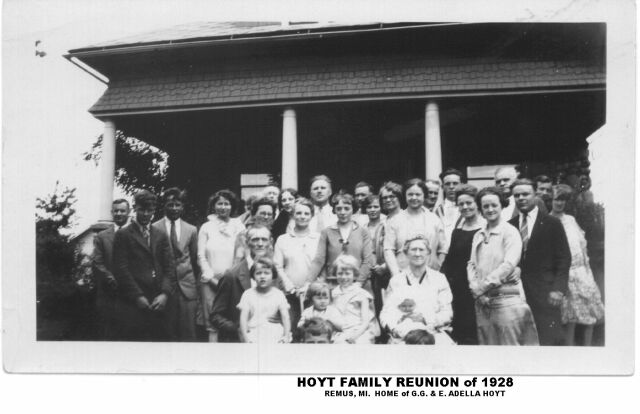 GG Hoyt Family Re-union Remus, MI 1928